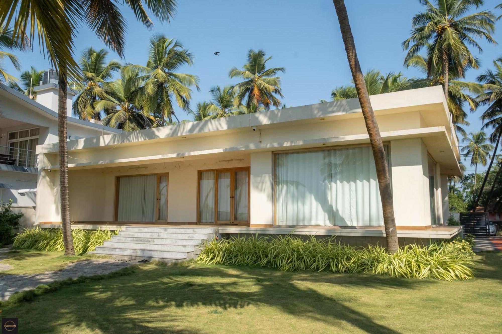 Reunion Ocean Elite - Beach House Udupi Exteriör bild